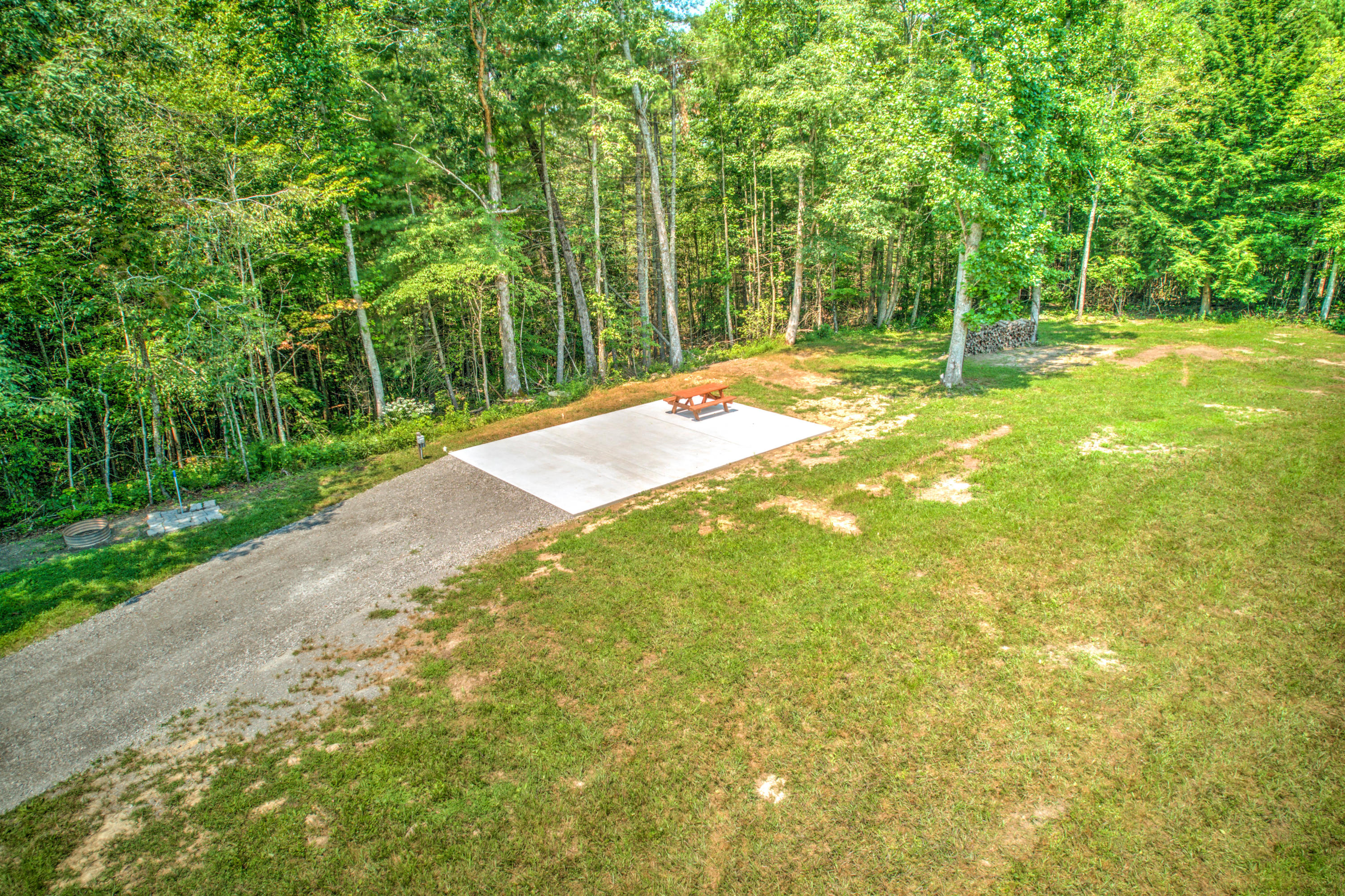 147 Lewis Landrum Road Lancing, TN 37770 - Photo 3 of 12 3