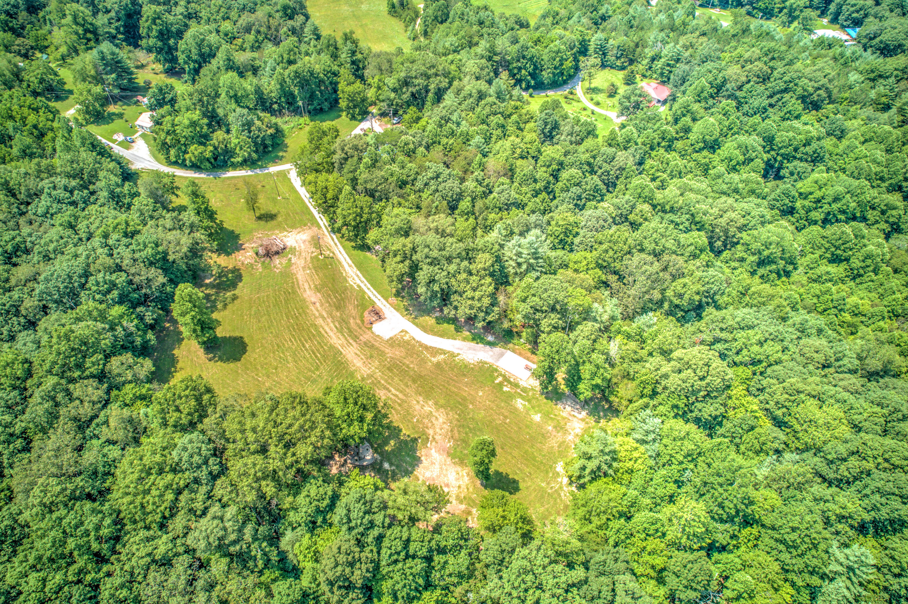 147 Lewis Landrum Road Lancing, TN 37770 - Photo 5 of 12 5