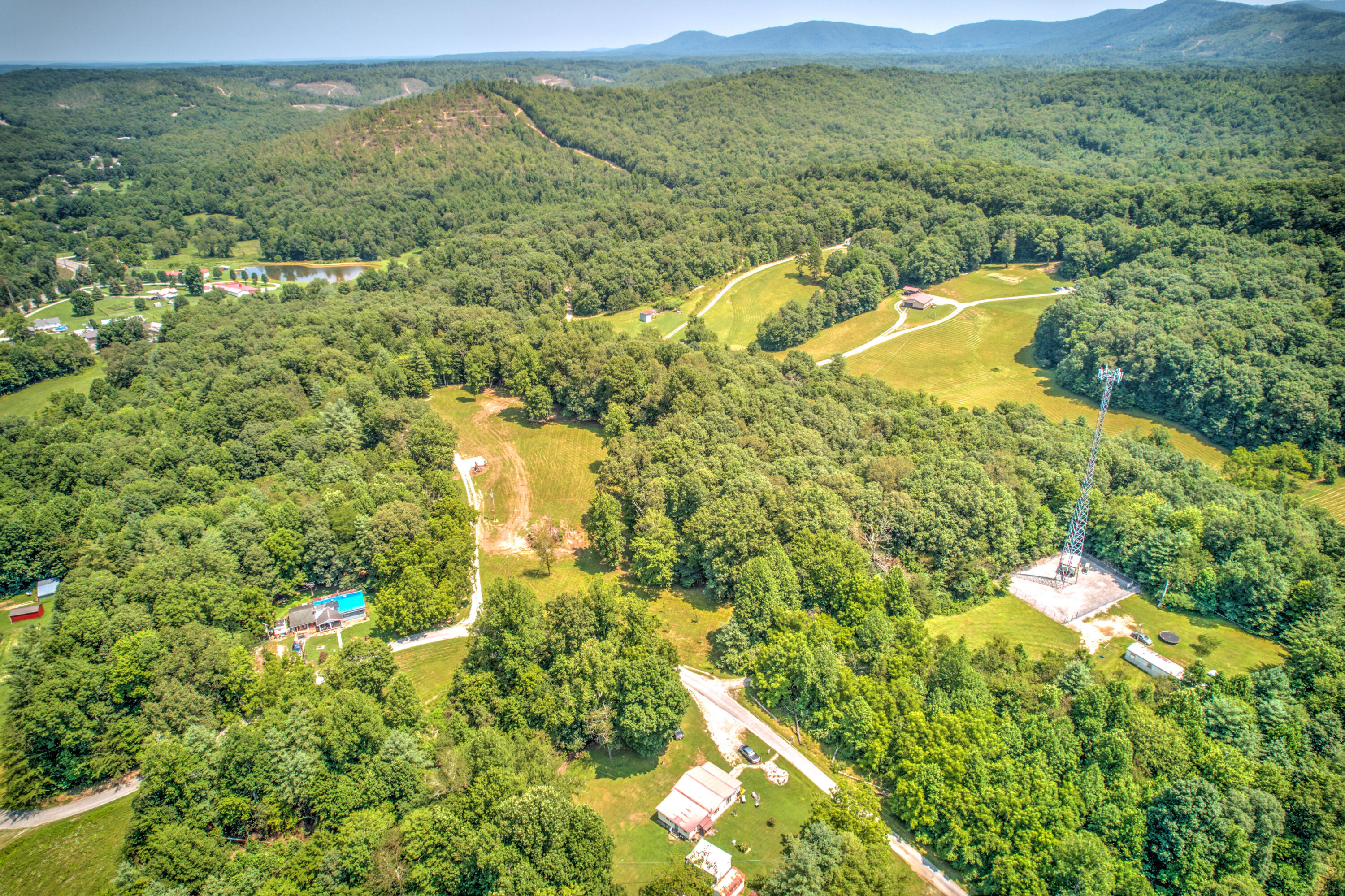 147 Lewis Landrum Road Lancing, TN 37770 - Photo 10 of 12 10
