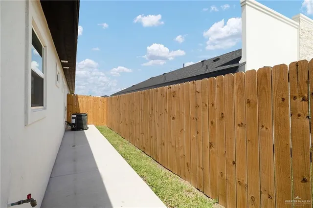 $1,400 | 2105 Cassandra Street, Unit 3, Mission, TX 78572