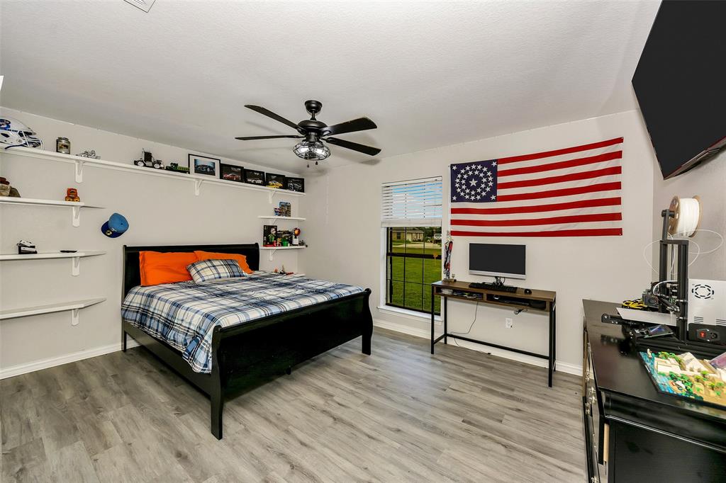 108 Patsy Lee Court Weatherford, TX 76087 - Photo 11 of 29