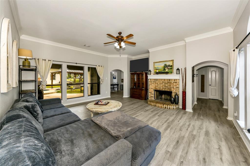 108 Patsy Lee Court Weatherford, TX 76087 - Photo 2 of 29