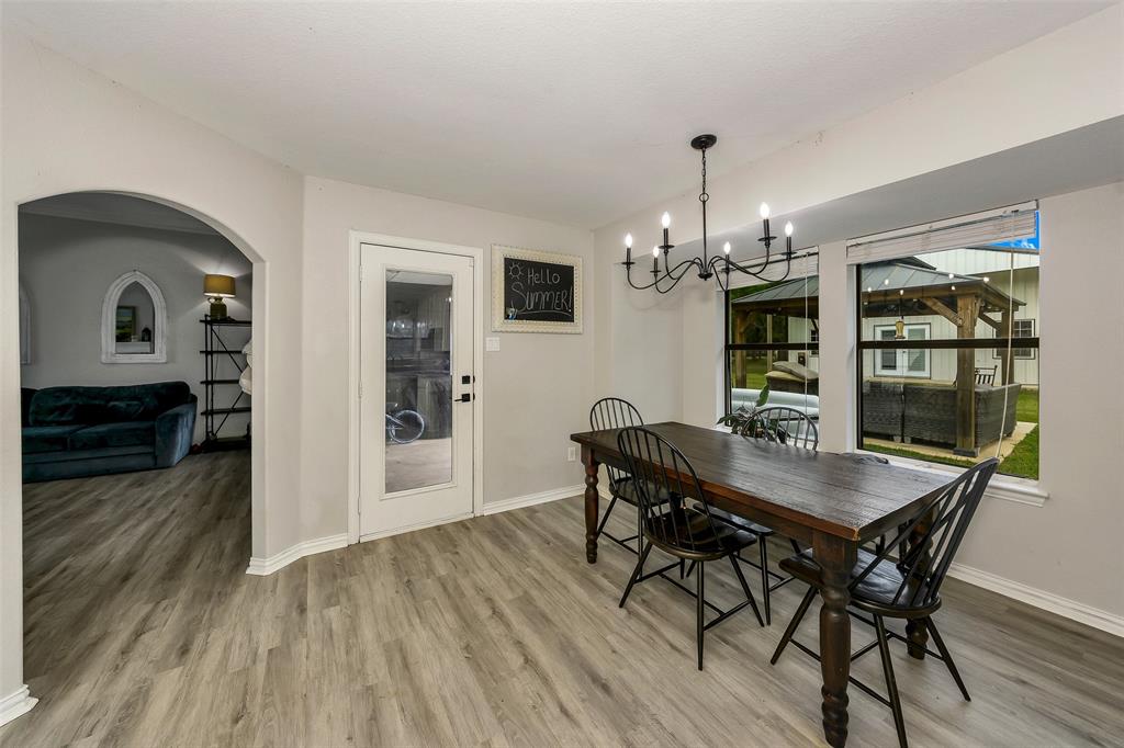 108 Patsy Lee Court Weatherford, TX 76087 - Photo 6 of 29