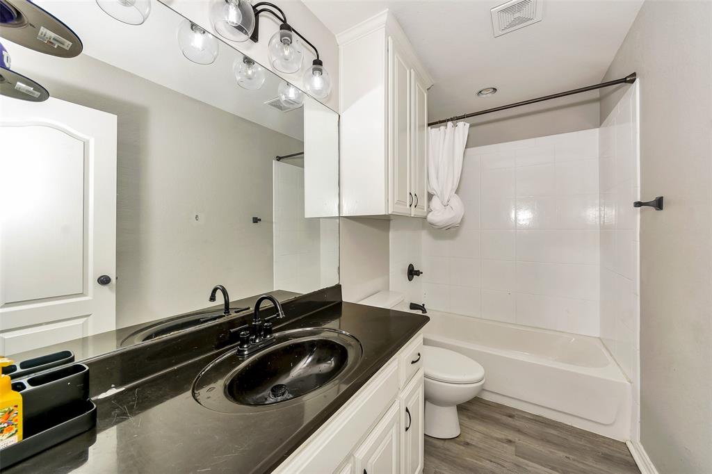 108 Patsy Lee Court Weatherford, TX 76087 - Photo 10 of 29