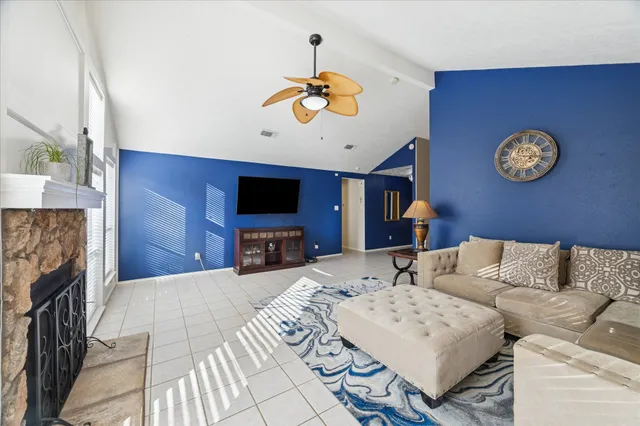 $275,000 | 24919 Bovington Drive, Spring, TX 77389