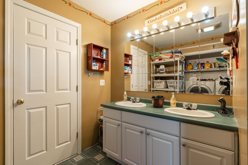 90 King Road Lisbon, ME 04250 - Photo 32 of 47 90KingRoad-20
