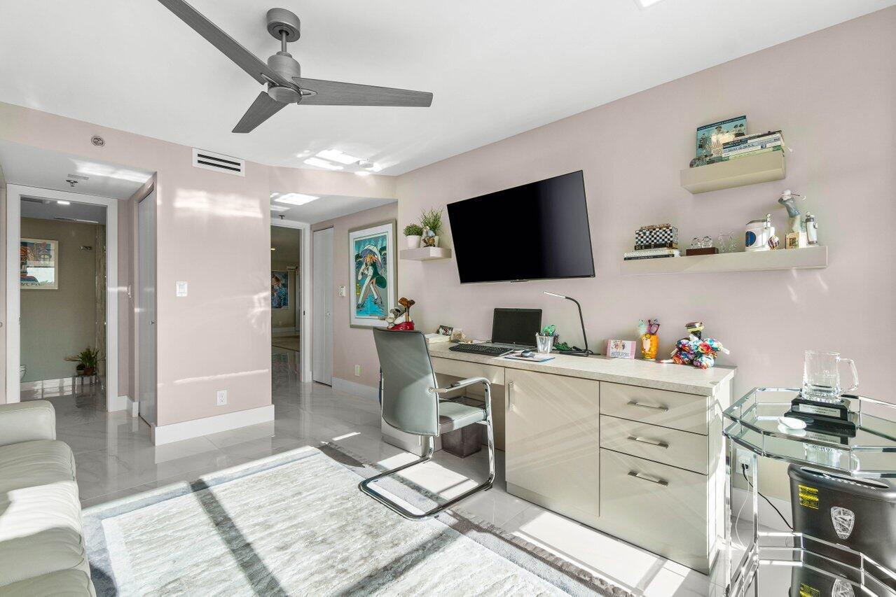 1975 Bridgewood Drive Boca Raton, FL 33434 - Photo 22 of 42 022-1975BridgewoodDrive-BocaRaton-FL-334