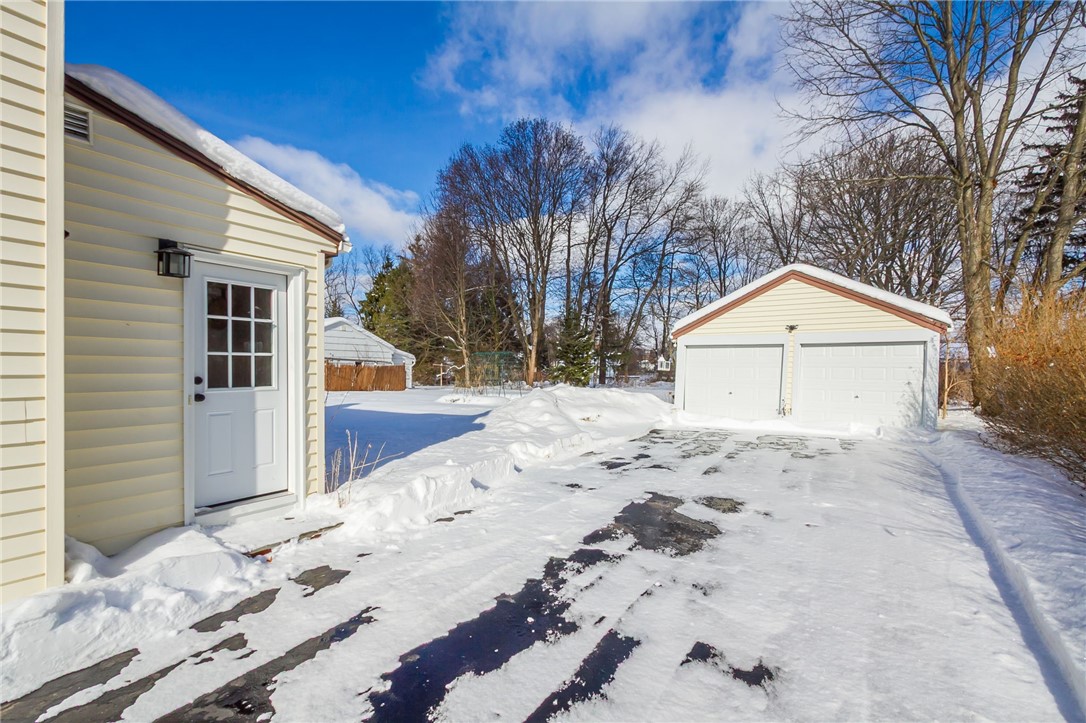 60 Rye Road Greece, NY 14626 - Photo 2 of 22