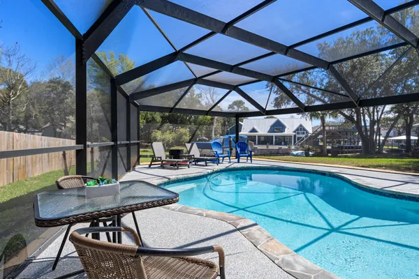 $899,000 | 21 Neptune Drive, Mary Esther, FL 32569