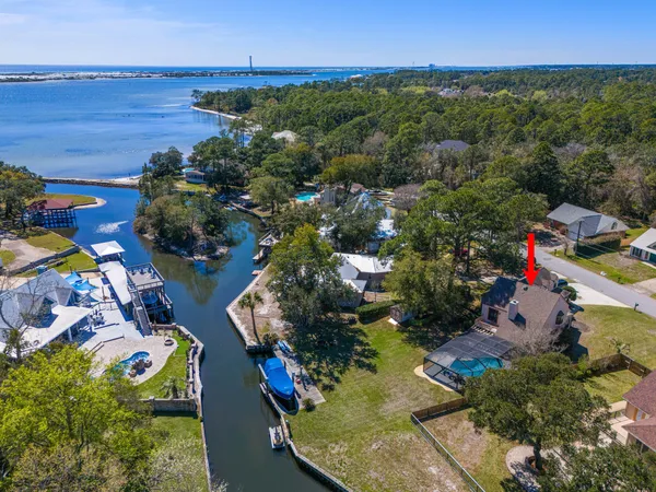 $899,000 | 21 Neptune Drive, Mary Esther, FL 32569