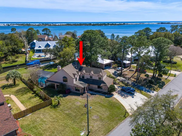 $899,000 | 21 Neptune Drive, Mary Esther, FL 32569