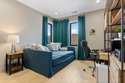 $740,000 | 1523 North Western Avenue, Unit 4C, Chicago, IL 60622