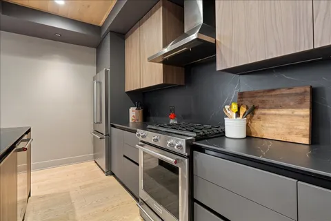 $740,000 | 1523 North Western Avenue, Unit 4C, Chicago, IL 60622