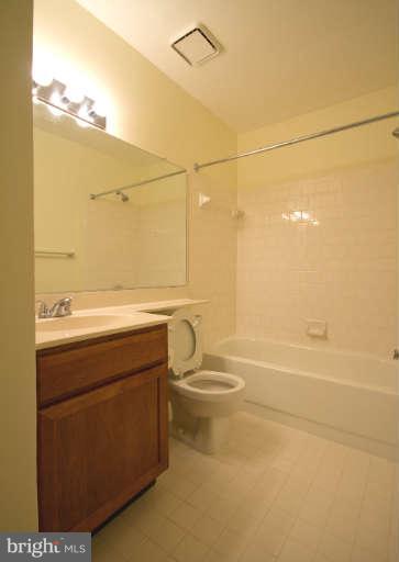 4100 Chardel Road, Unit 1B Baltimore, MD 21236 - Photo 18 of 21 Bath