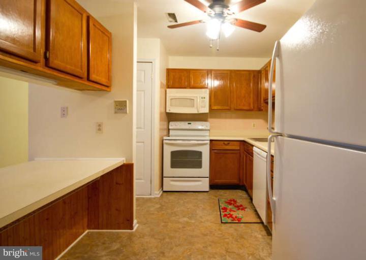 4100 Chardel Road, Unit 1B Baltimore, MD 21236 - Photo 8 of 21 Kitchen