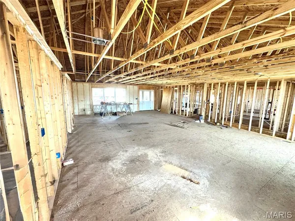 $450,000 | 1 Janet Trail, Palmyra, MO 63461