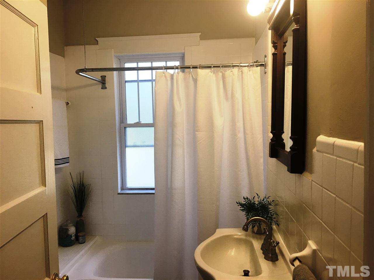 2515 University Station Road Durham, NC 27705 - Photo 16 of 29 Convenient bath...