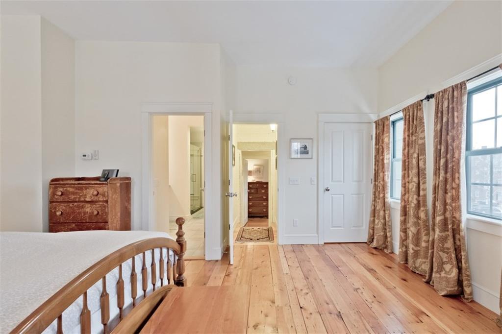 116 R State Street, Unit 116R Portland, ME 04101 - Photo 23 of 28 Second en-suite bath and great...