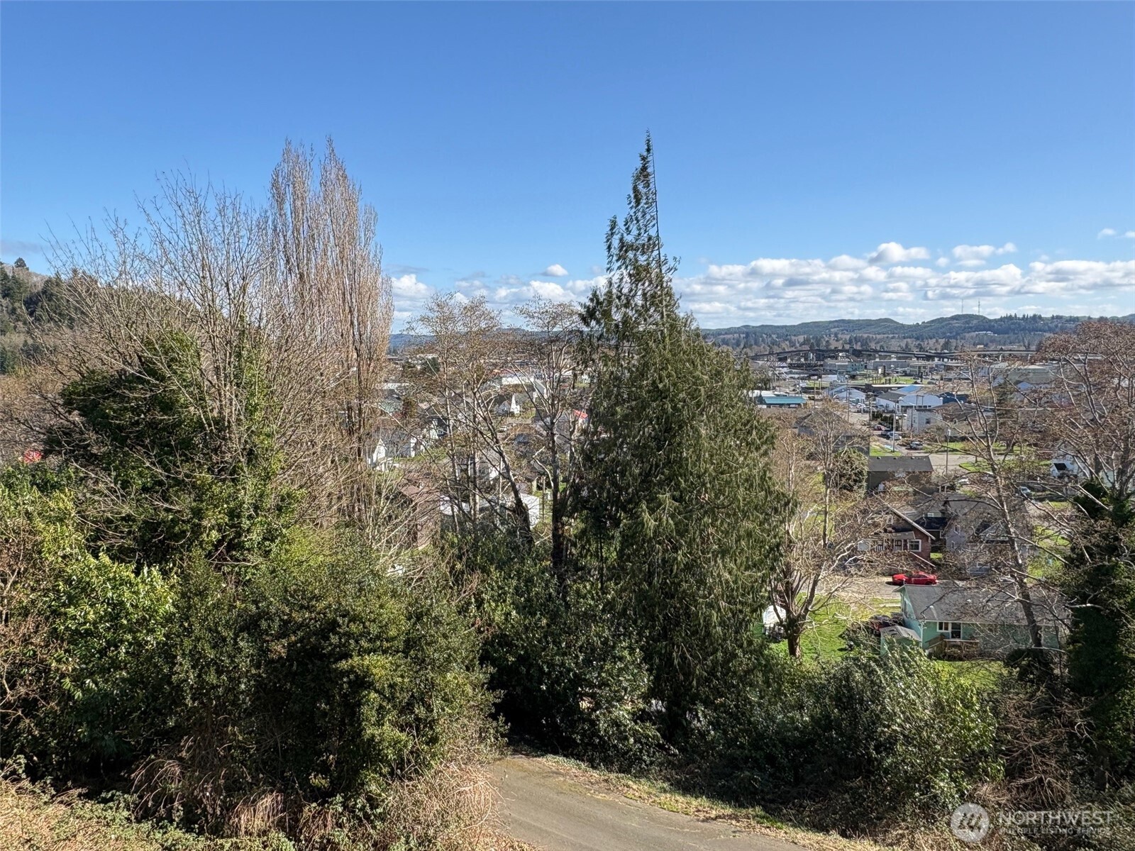 629 Terrace Avenue Aberdeen, WA 98520 - Photo 8 of 18