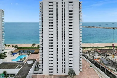 $650,000 | 1370 South Ocean Boulevard, Unit 1006, Pompano Beach, FL 33062