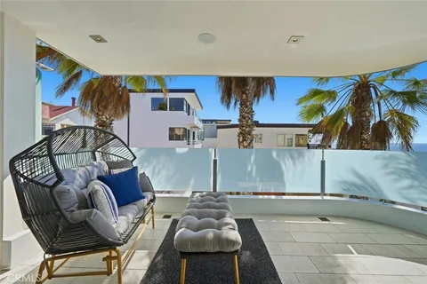 $7,450,000 | 3601 Bayview Drive, Manhattan Beach, CA 90266