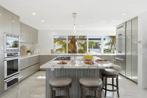 $7,450,000 | 3601 Bayview Drive, Manhattan Beach, CA 90266