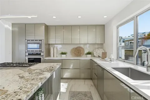 $7,450,000 | 3601 Bayview Drive, Manhattan Beach, CA 90266