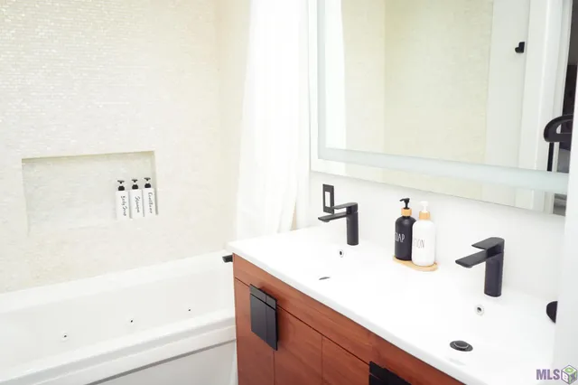 $250,000 | 3769 Tulane Drive, Kenner, LA 70065