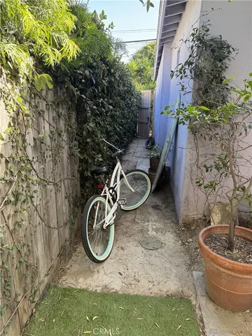 $4,795 | 237 San Juan Avenue, Venice, CA 90291