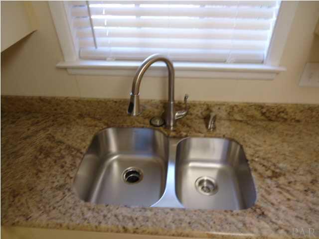 3257 Creighton Road Pensacola, FL 32504 - Photo 8 of 24 Gallery Image 8