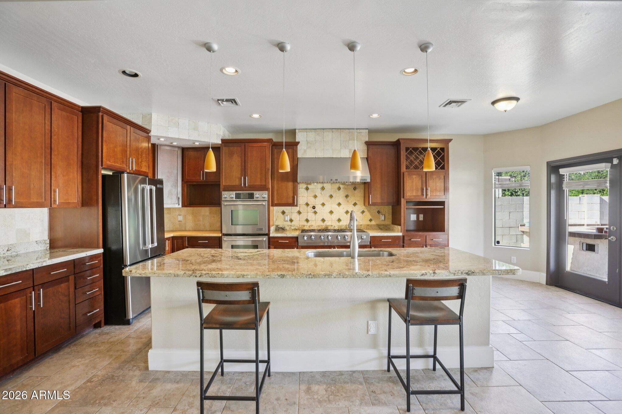 822 West Allen Street Phoenix, AZ 85041 - Photo 13 of 41 13-web-or-mls-W Allen St-S2301-013