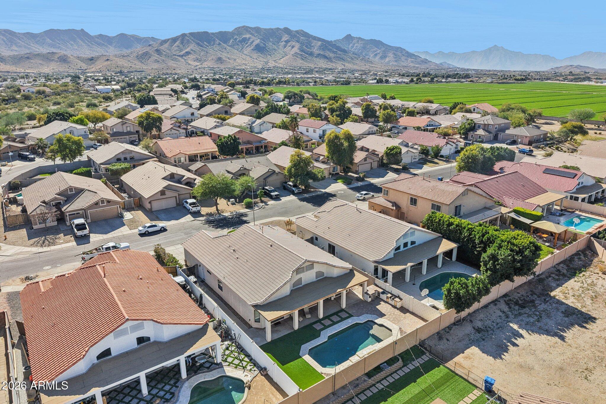 822 West Allen Street Phoenix, AZ 85041 - Photo 37 of 41 37-web-or-mls-W Allen St-S2301-037