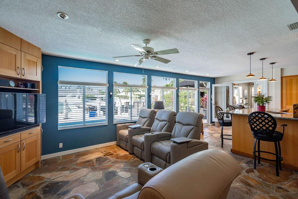 4461 Northeast 27th Avenue Lighthouse Point, FL 33064 - Photo 8 of 36 Photo 8