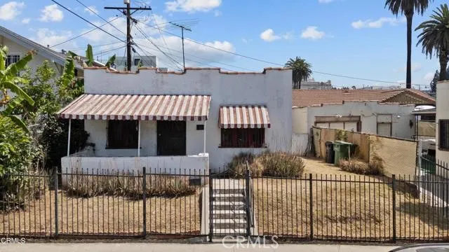 $900,000 | 201 North Carondelet Street, Los Angeles, CA 90026