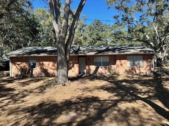 $325,000 | 1918 Sydney Road, Valrico, FL 33594