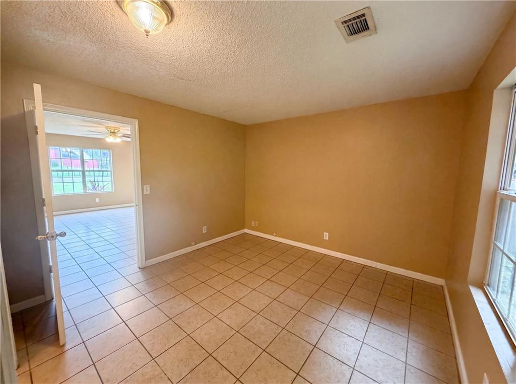 2195 Clayton Ridge Lithonia, GA 30058 - Photo 14 of 22