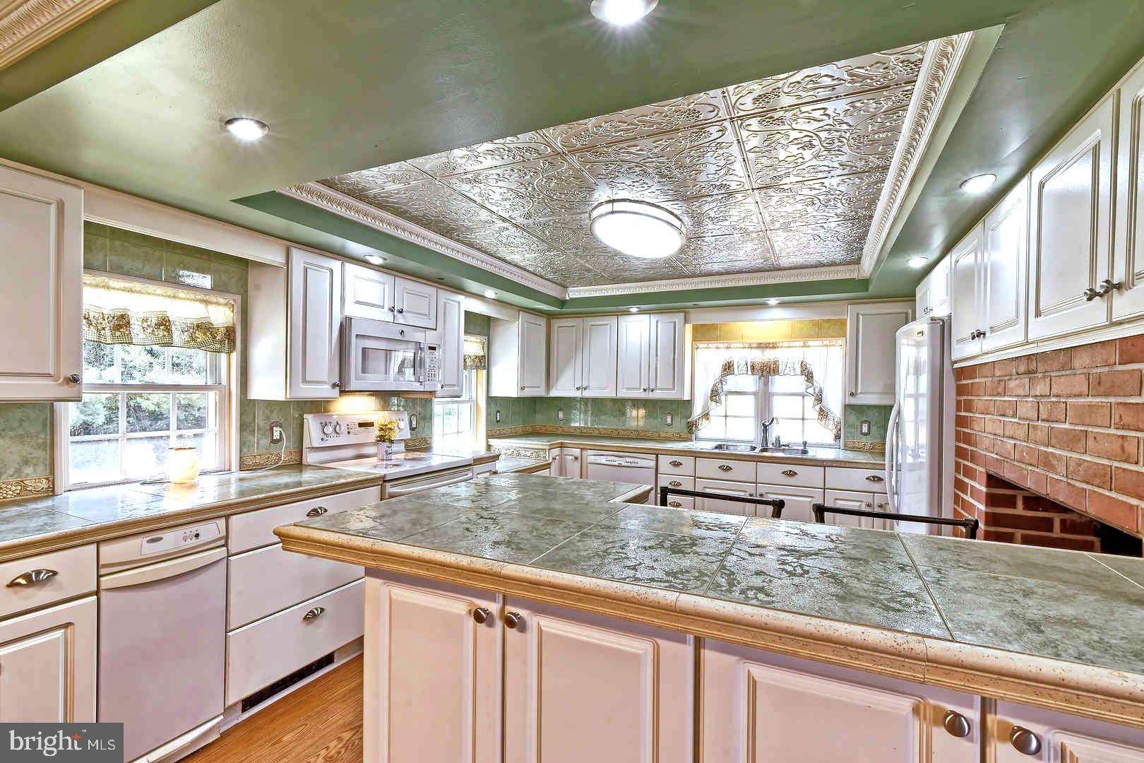 13 Hell Neck Road Salem, NJ 08079 - Photo 17 of 37 Country Kitchen w/Concrete Counter Top w/Tile