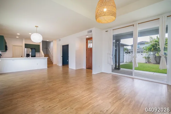 $5,000 | 91-1176 Hokua Street, Ewa Beach, HI 96706