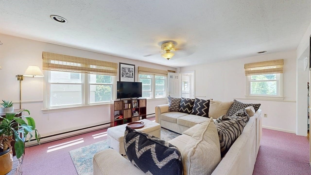 10 Pine Tree Lane Worcester, MA 01609 - Photo 16 of 42