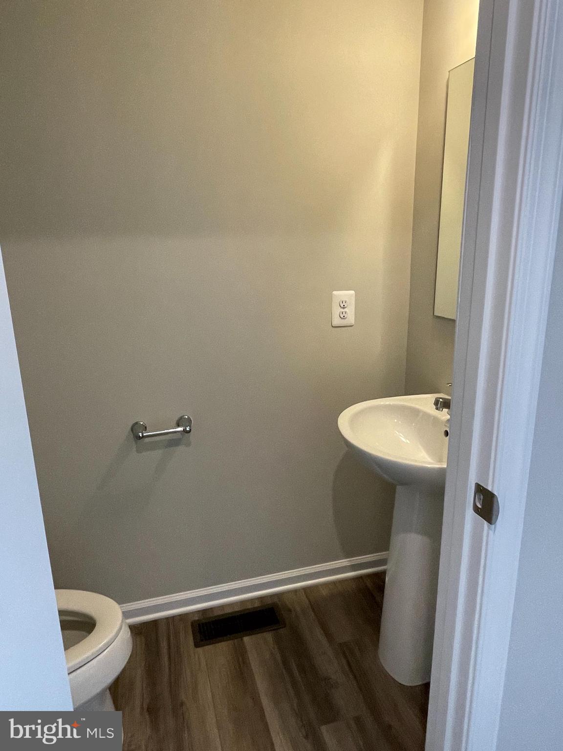 141 Cougill Road Middletown, VA 22645 - Photo 7 of 33 1/2 Bath Main Floor