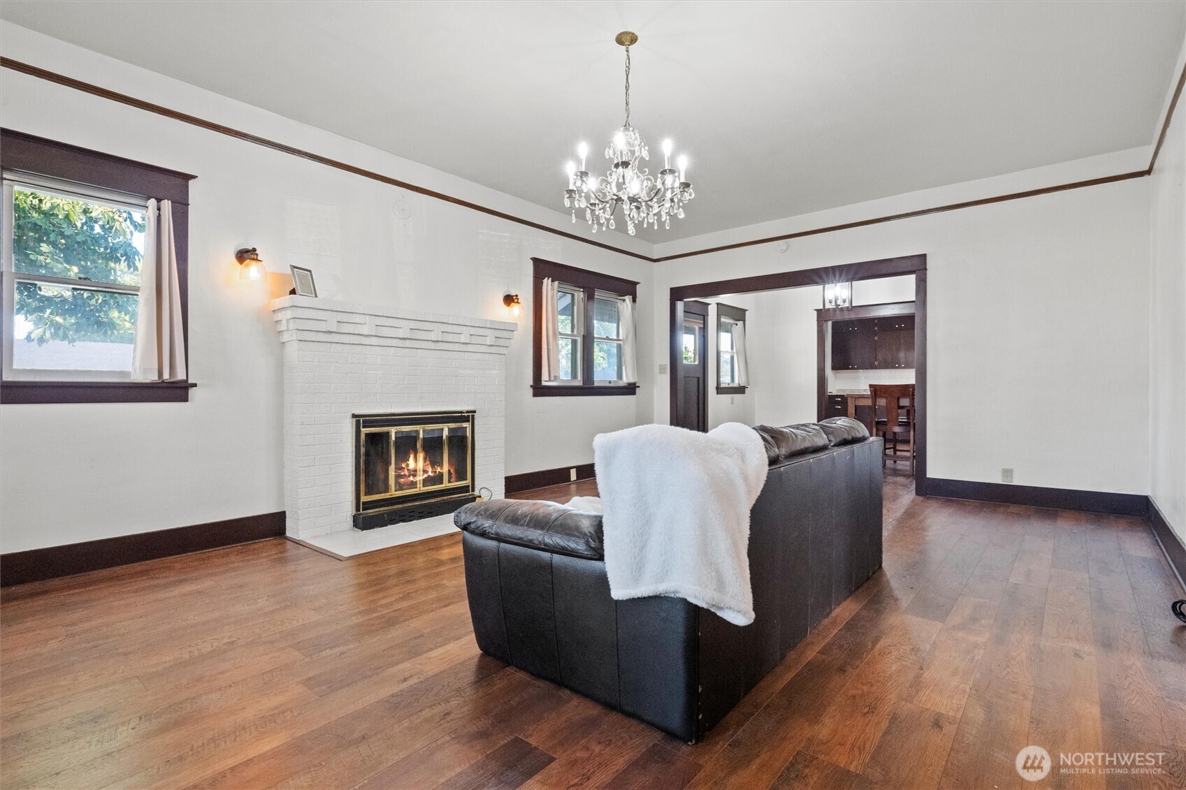 505 D Street Southwest Ephrata, WA 98823 - Photo 3 of 28 a living room with furniture and a chandelier
