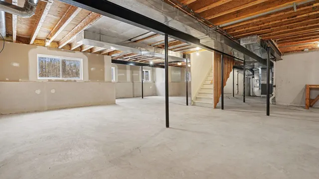 $595,000 | 5952 Redstone Court, Ann Arbor, MI 48103