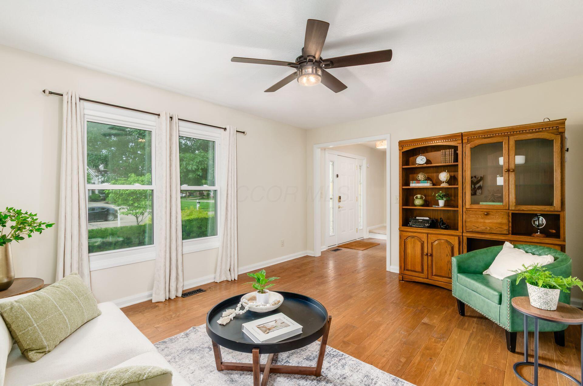818 Hensel Woods Road Columbus, OH 43230 - Photo 5 of 45