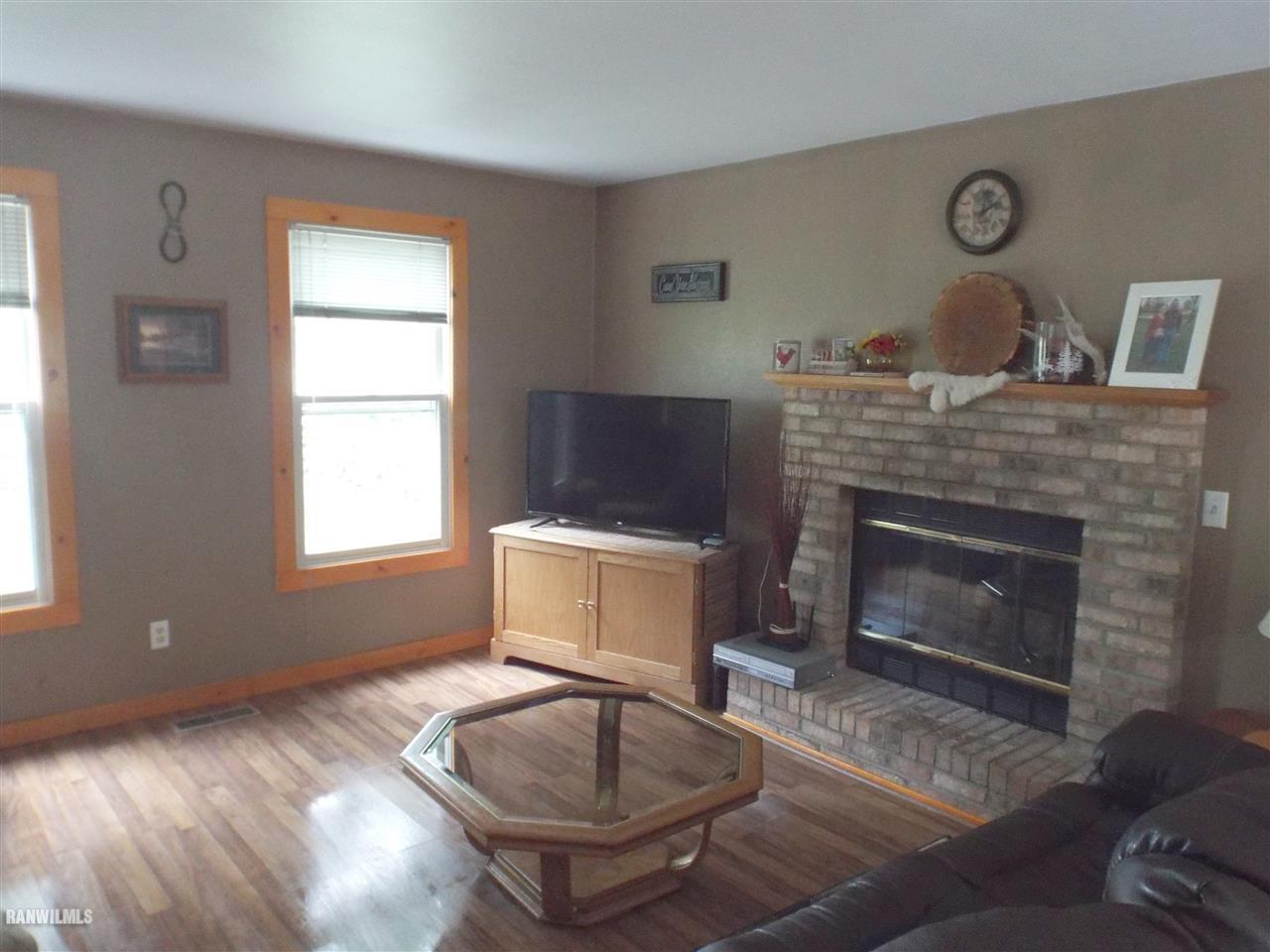 1658 West Menzemer Road Elizabeth, IL 61028 - Photo 5 of 36 Gallery Image 5