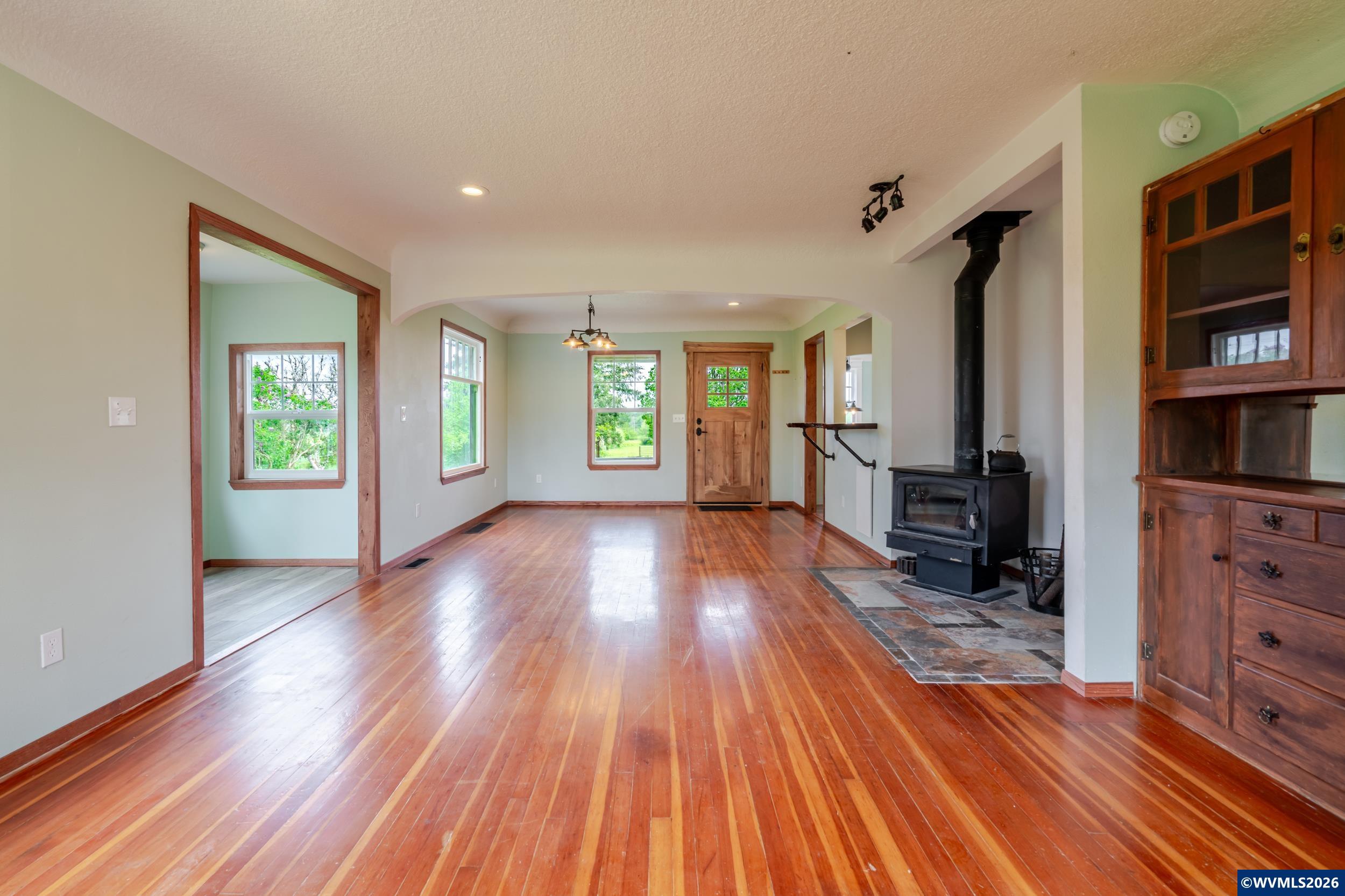 34965 Brewster Road Lebanon, OR 97355 - Photo 13 of 49