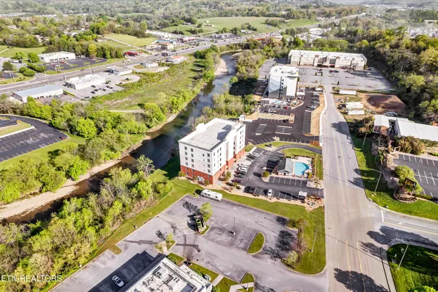 $369,900 | 1410 Hurley Drive, Unit 502, Sevierville, TN 37862