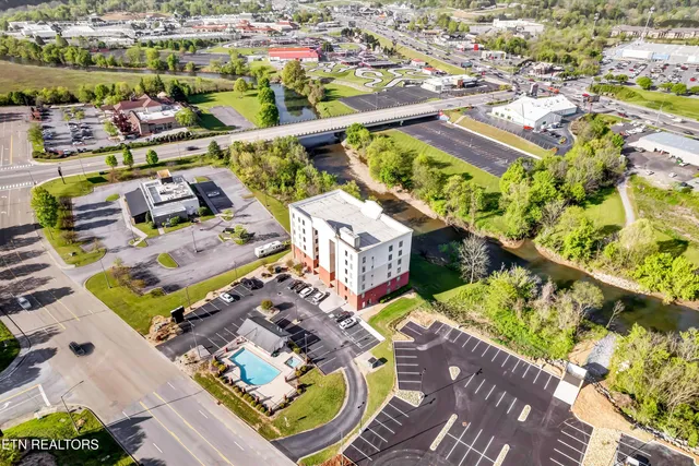 $369,900 | 1410 Hurley Drive, Unit 502, Sevierville, TN 37862