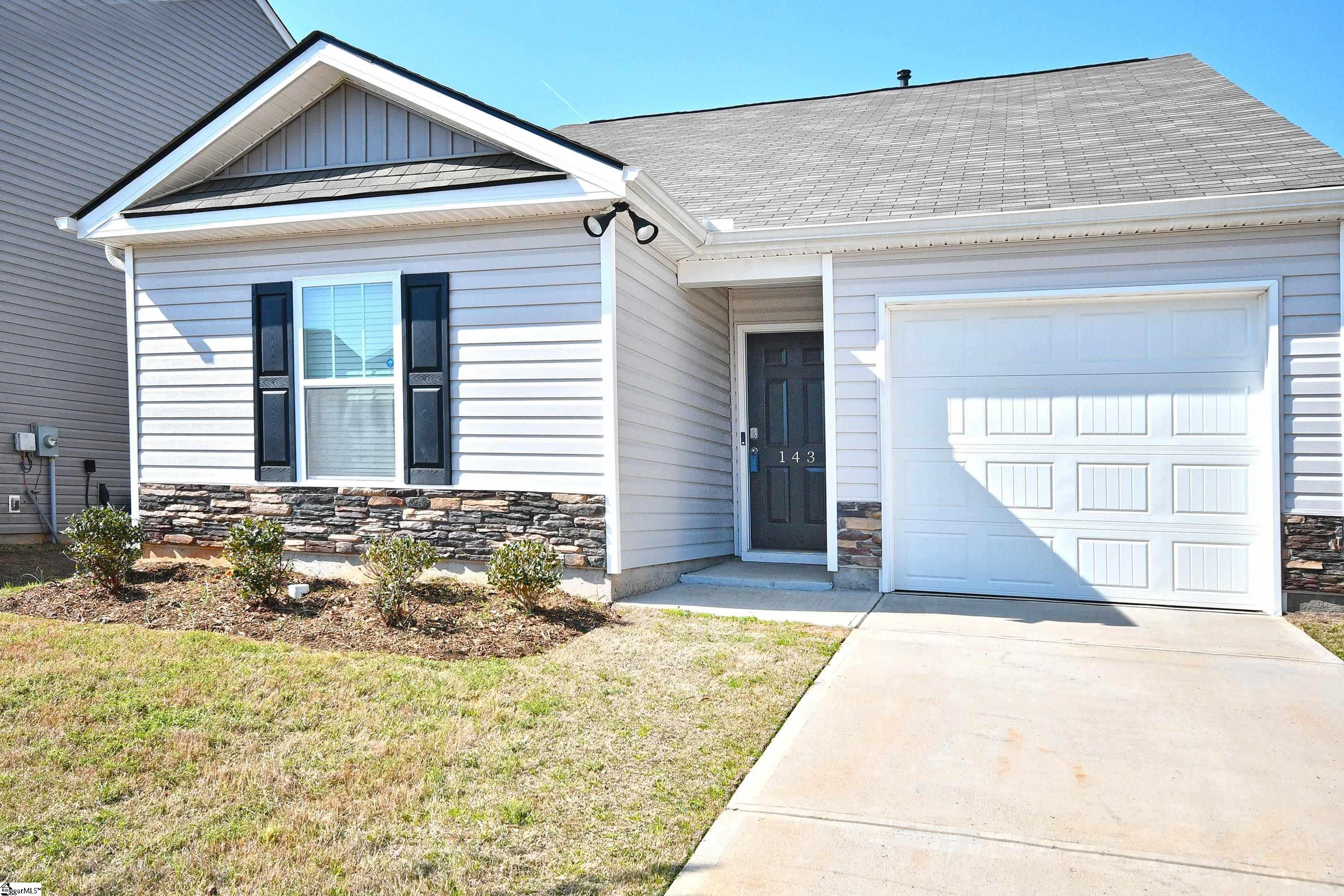 143 Boxbury Way Fountain Inn, SC 29644 - Photo 3 of 33