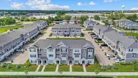 $417,900 | 2041 Sequoia Avenue, Mundelein, IL 60060