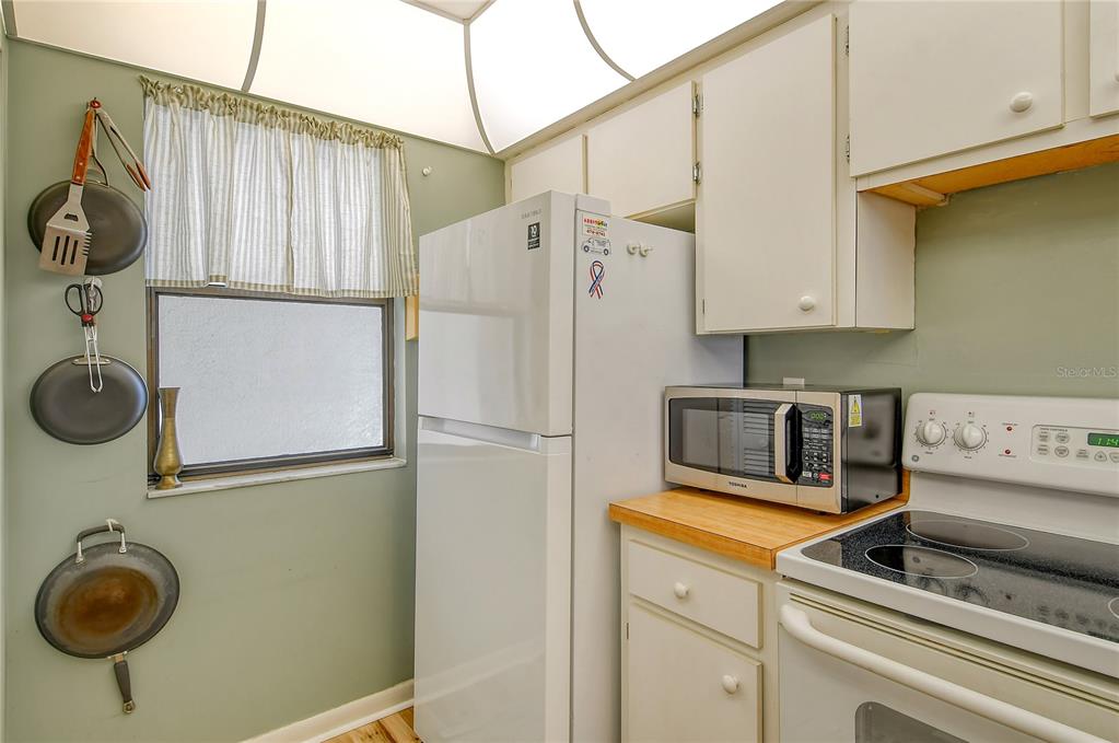1651 Beach Road, Unit 408 Englewood, FL 34223 - Photo 19 of 46 Gallery Image 19